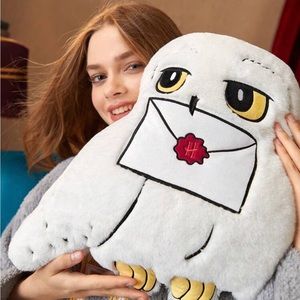 HARRY POTTER White Owl Plush Pillow